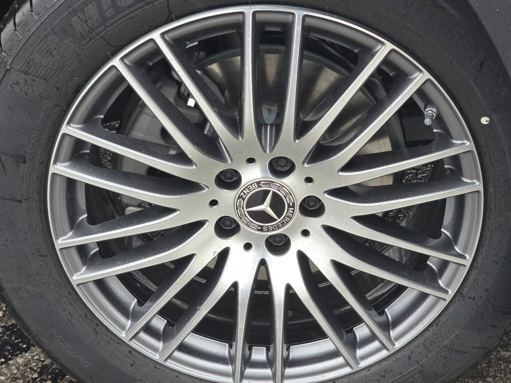 New 2026 Mercedes-Benz GLC 300 4MATIC image 11