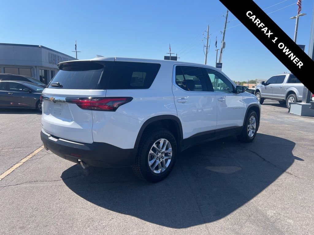 Used 2022 Chevrolet Traverse LS image 3