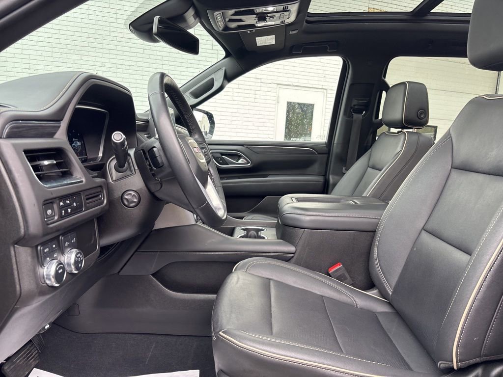 Used 2023 GMC Yukon XL SLT w/ SLT Luxury Package AWD/4WD image 8