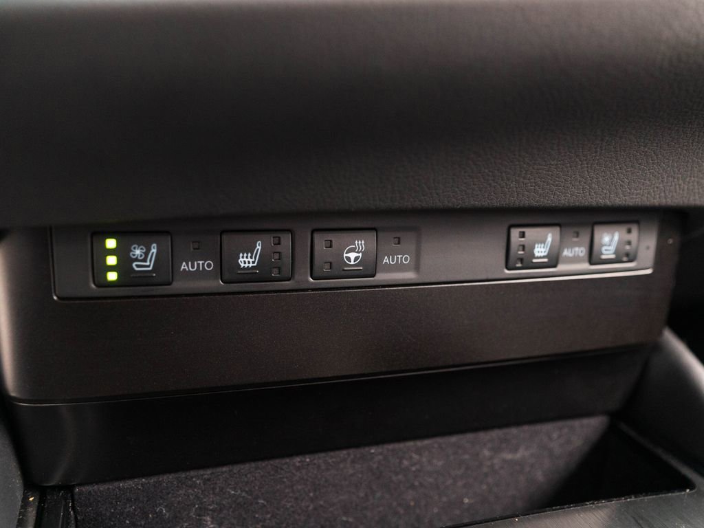Used 2025 Lexus ES 300h w/ Premium Package FWD image 27