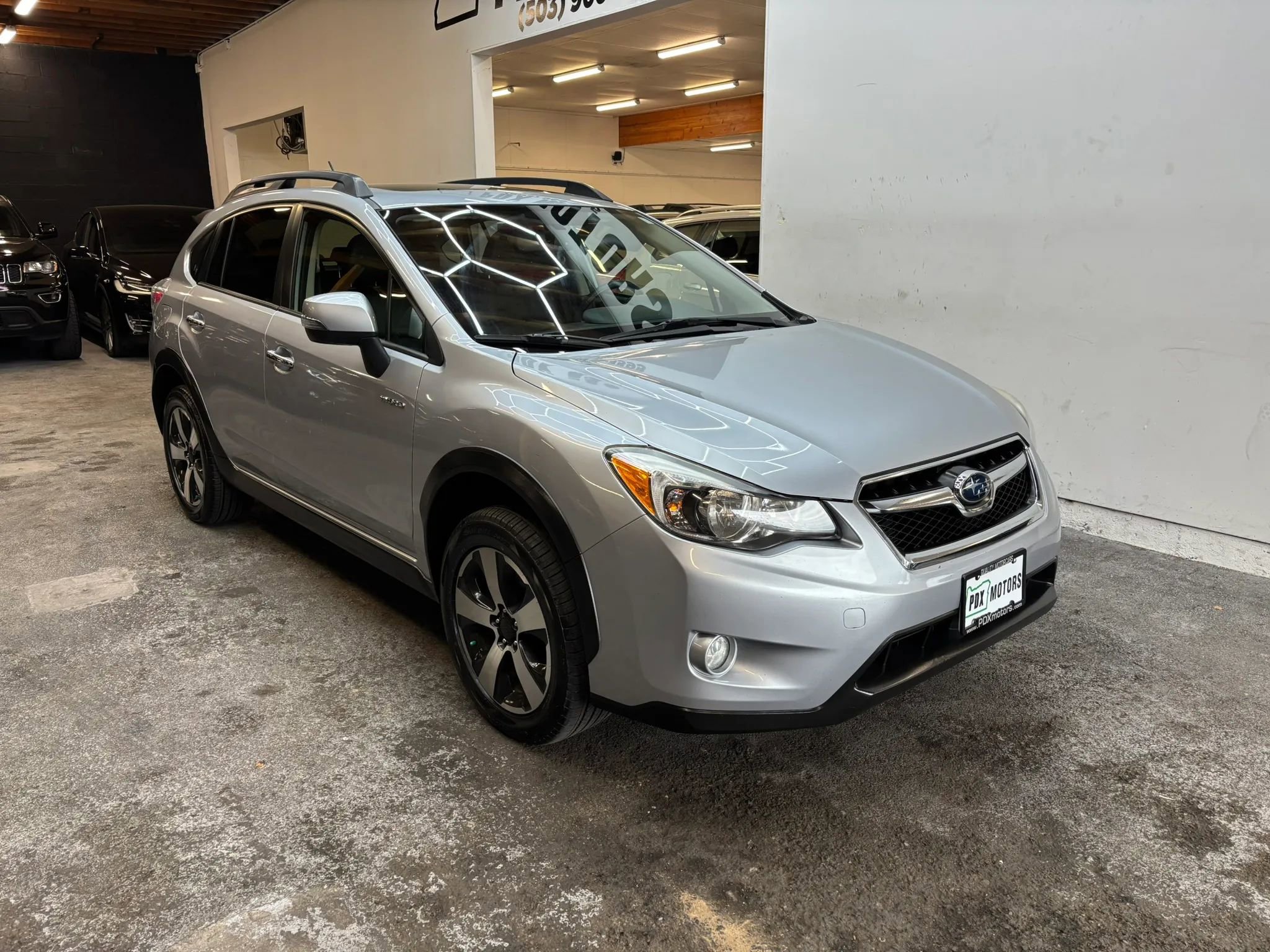 Used 2014 Subaru Crosstrek Touring AWD/4WD image 2