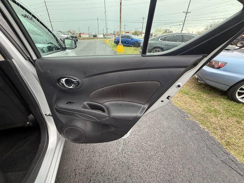 Used 2017 Nissan Versa SV image 19