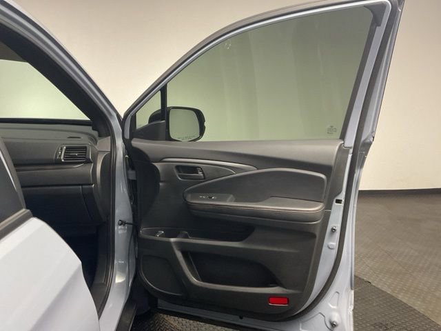 Used 2023 Honda Passport TrailSport image 26