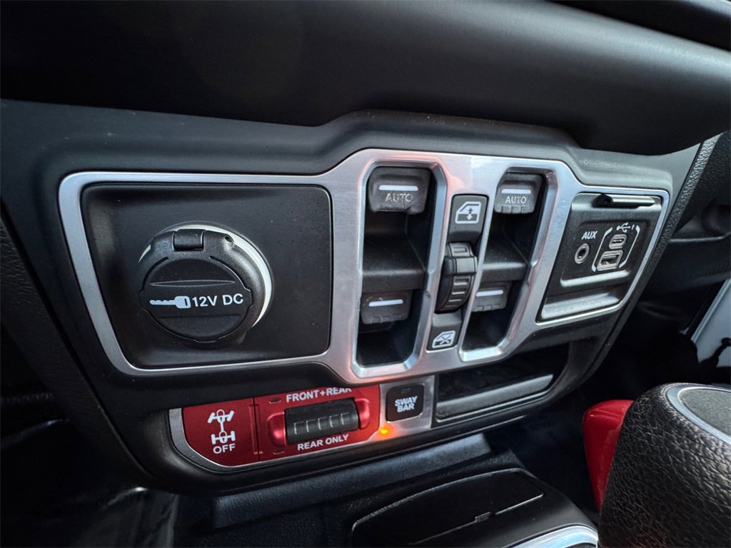 Used 2018 Jeep Wrangler Unlimited Rubicon image 30