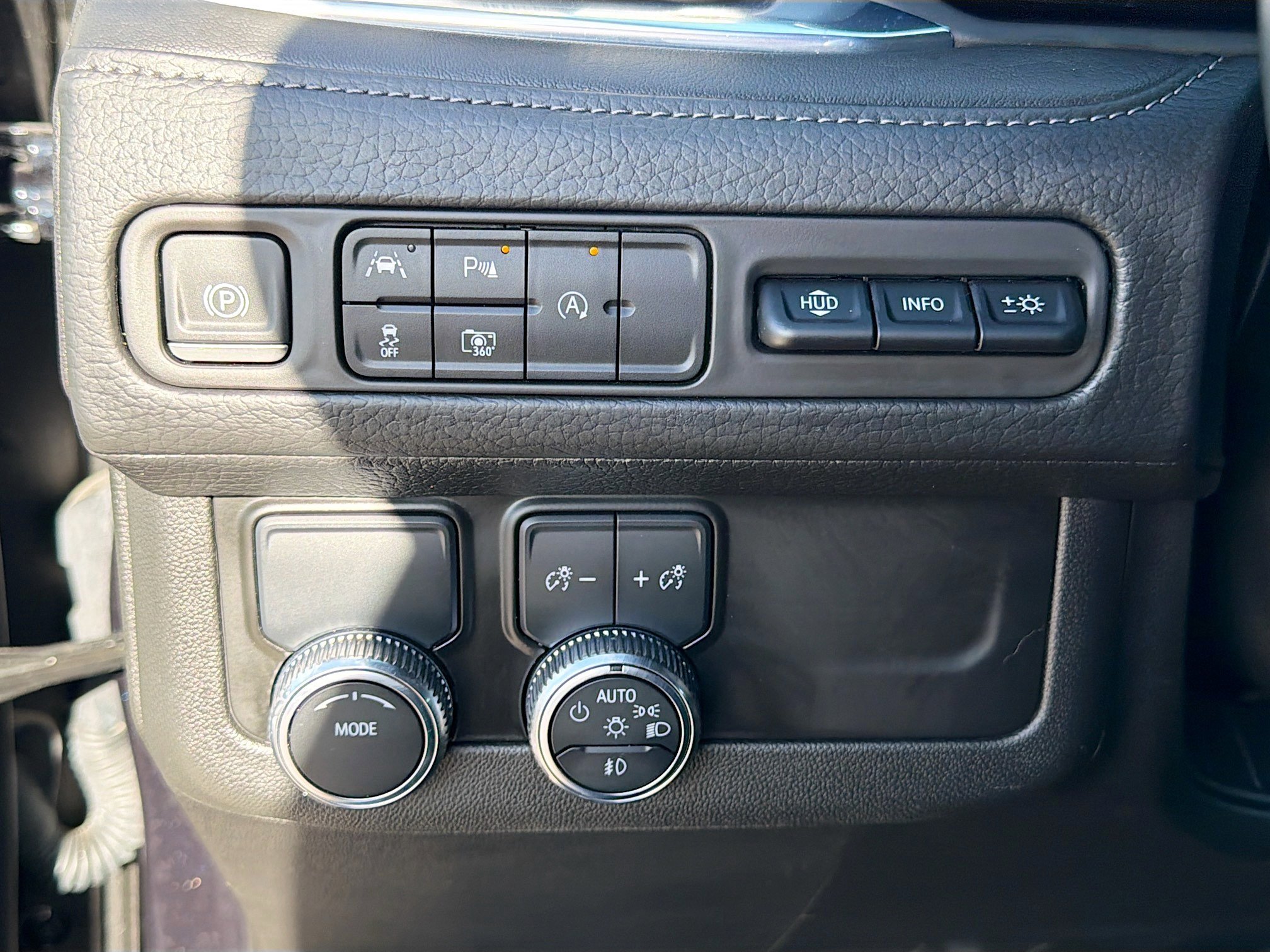 Used 2023 GMC Yukon Denali image 37