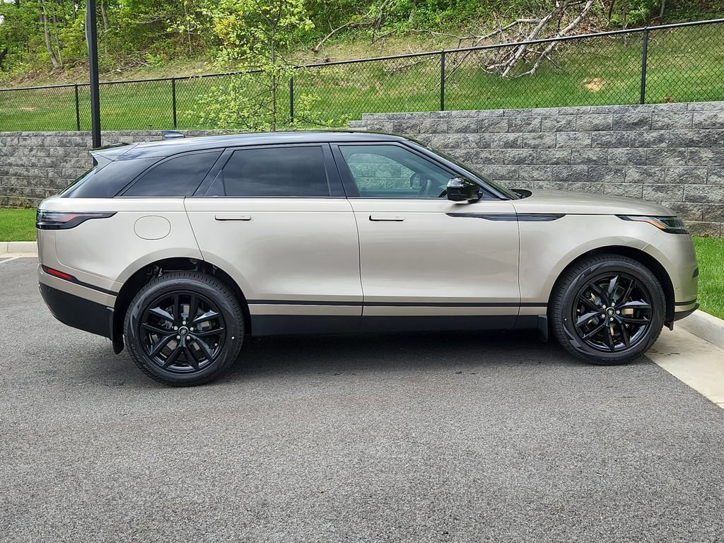 Used 2026 Land Rover Range Rover Velar S AWD/4WD image 11