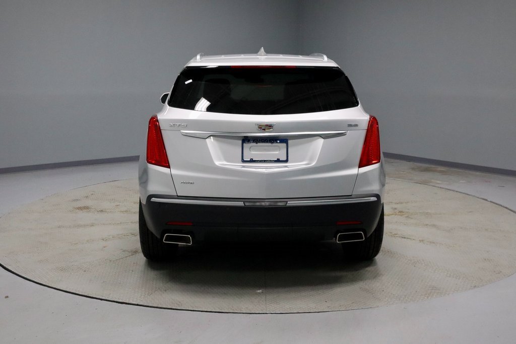 Used 2017 Cadillac XT5 Premium Luxury w/ LPO, Wheel Lock Package image 11