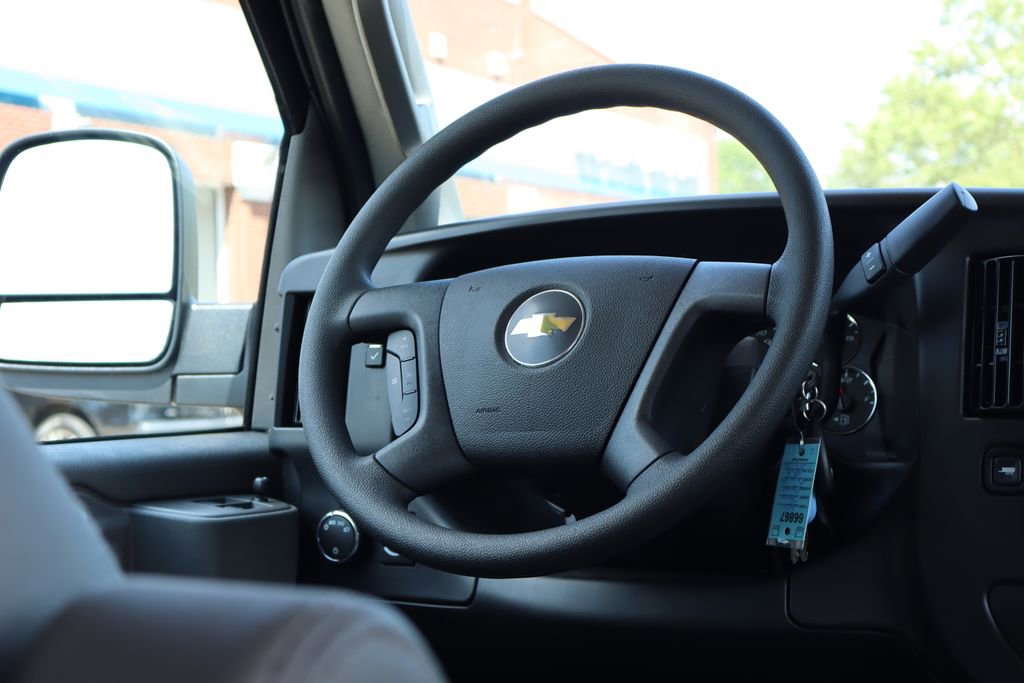 New 2025 Chevrolet Express 2500 w/ Driver Convenience Package image 39
