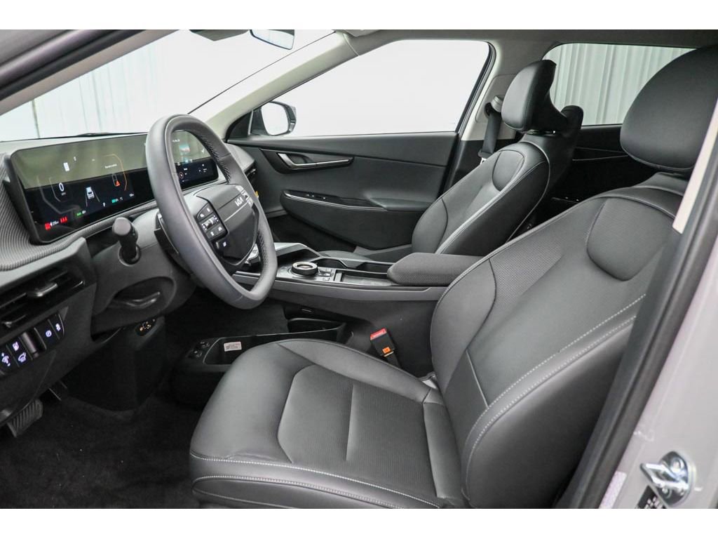 New 2025 Kia EV6 Wind image 19