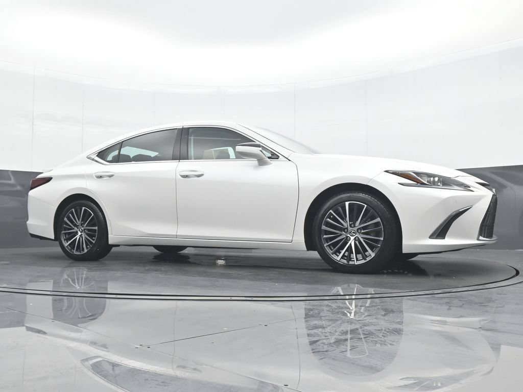 Used 2023 Lexus ES 350 w/ Premium Package FWD image 32