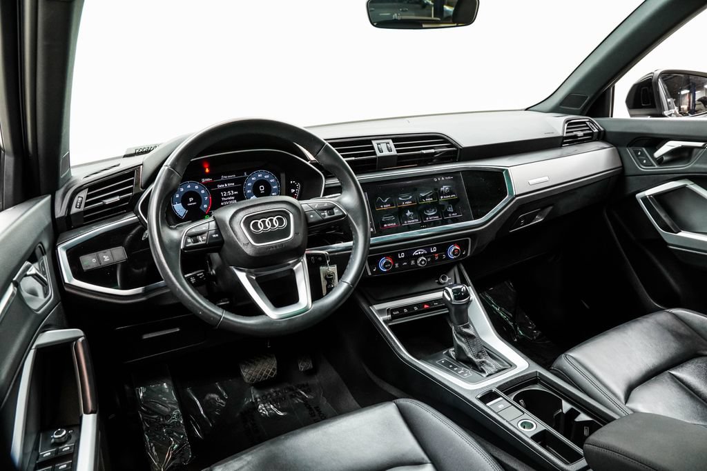Used 2025 Audi Q3 2.0T Premium AWD/4WD image 4
