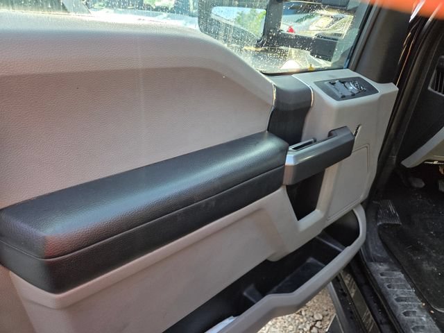 Used 2018 Ford F250 XLT w/ Snow Plow Prep Package AWD/4WD image 9