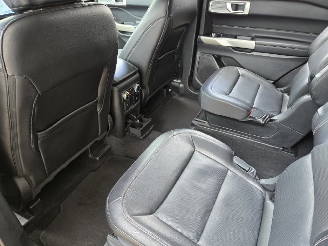 Used 2022 Ford Explorer Limited w/ Equipment Group 301A RWD image 29