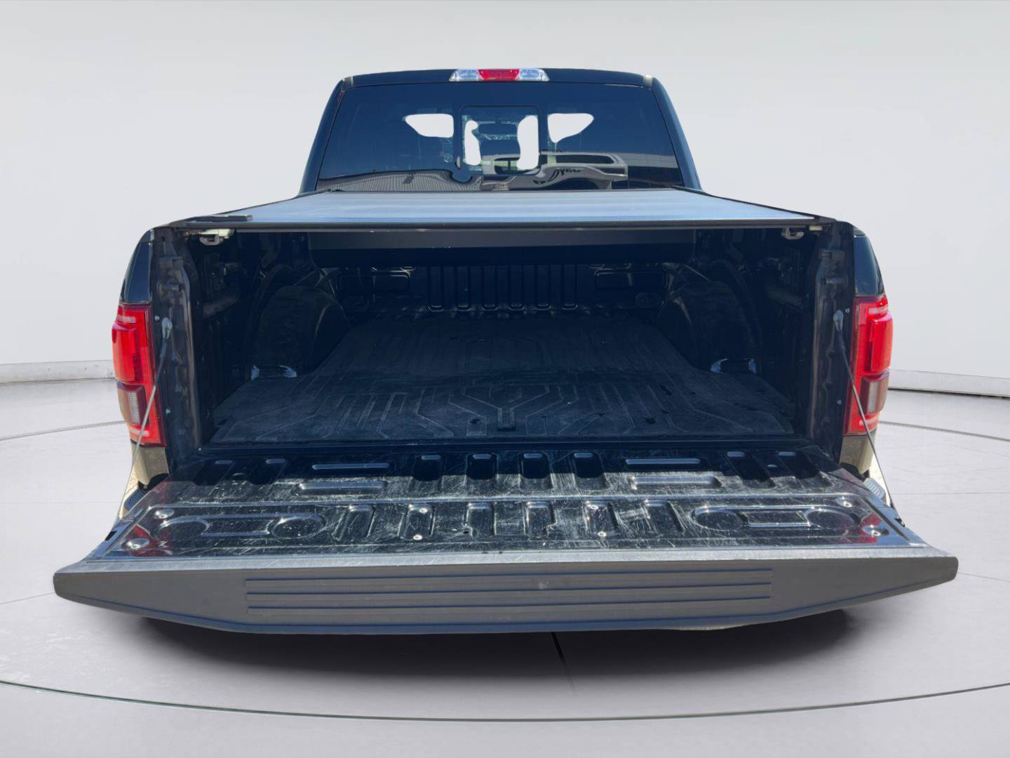 Used 2017 Ford F150 Lariat RWD image 23