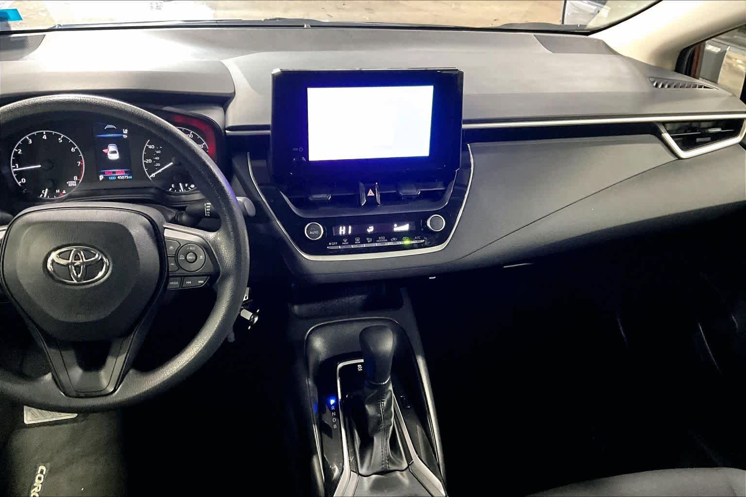 Used 2023 Toyota Corolla LE w/ Carpet Mat Package (TMS) FWD image 7