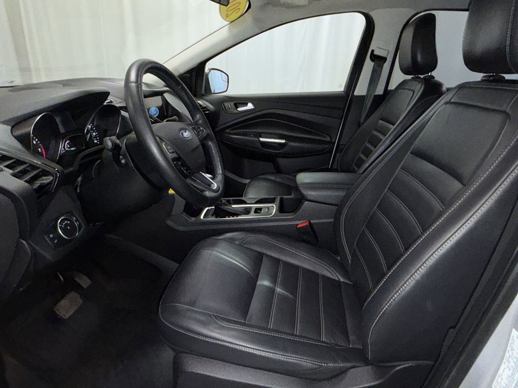 Used 2018 Ford Escape SEL image 11