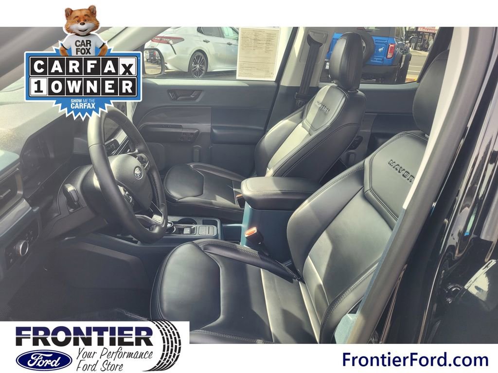 Certified 2025 Ford Maverick Lariat w/ Black Appearance Package image 10