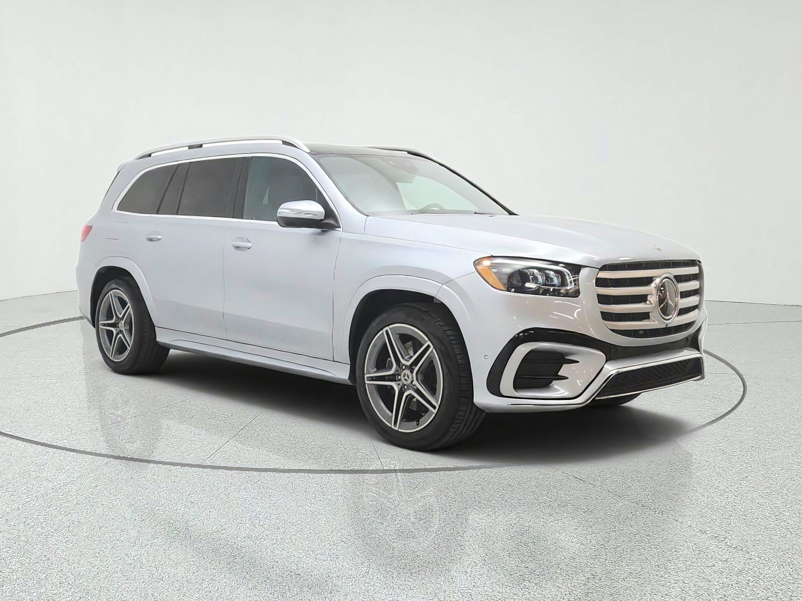 Certified 2025 Mercedes-Benz GLS 450 4MATIC w/ AMG Line Exterior image 3