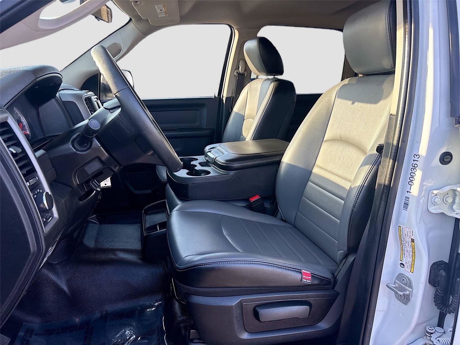 Used 2022 RAM 1500 Tradesman w/ Chrome Appearance Group image 21