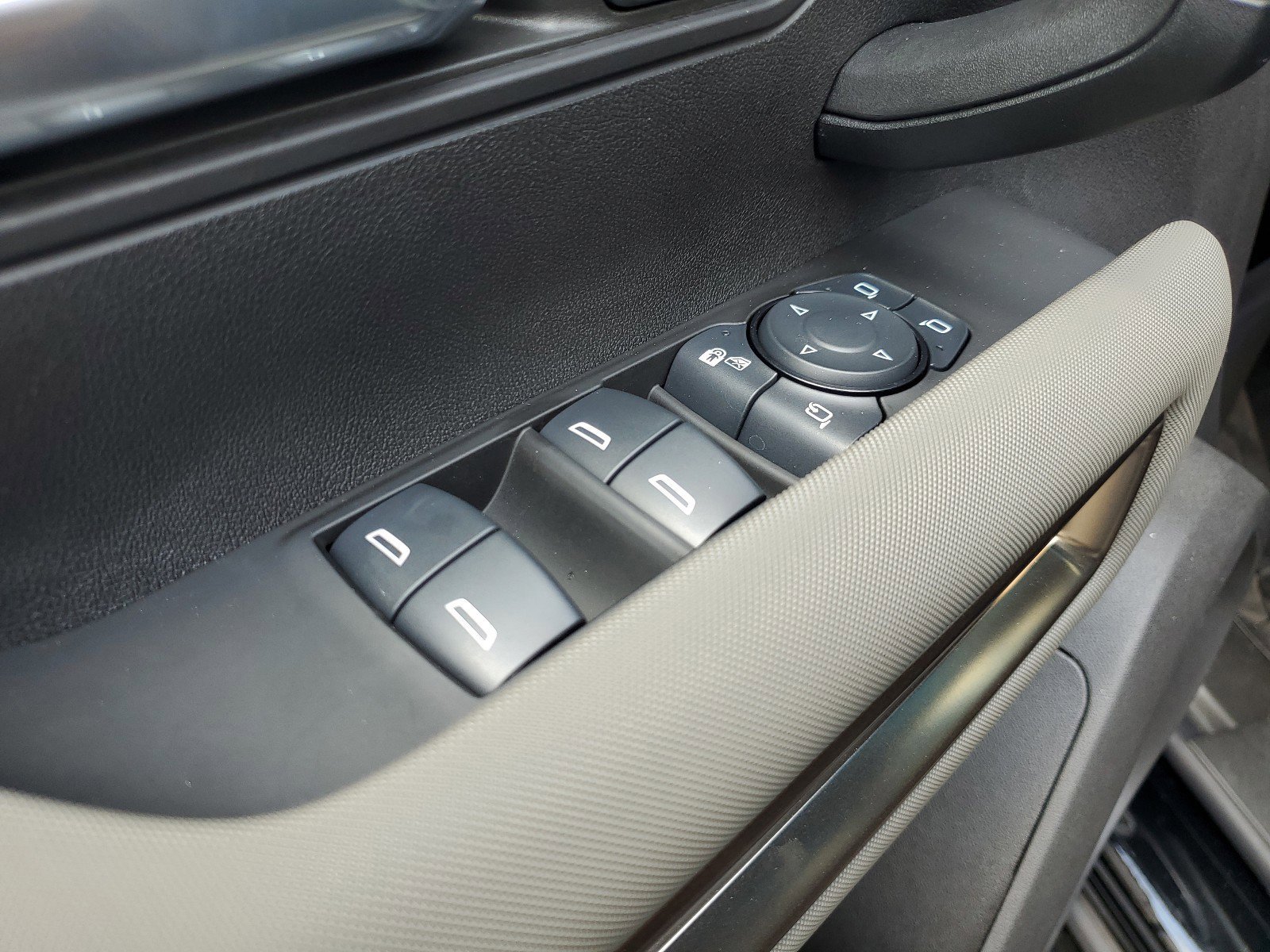 New 2025 GMC Hummer EV 2X w/ Extreme Off-Road Package image 18