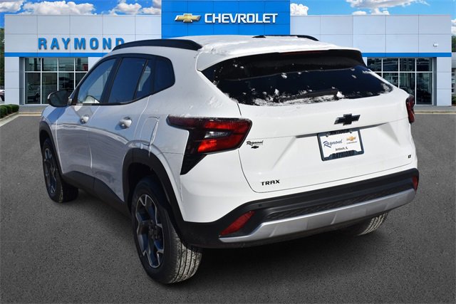 New 2026 Chevrolet Trax LT w/ Driver Confidence Package image 6