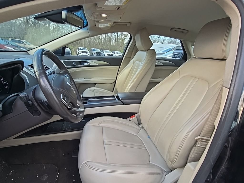 Used 2020 Lincoln MKZ AWD w/ Convenience Package image 15