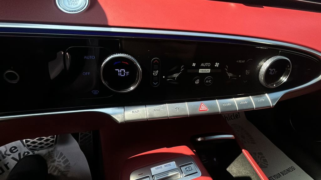 Used 2025 Genesis GV70 3.5T Sport w/ Sport Advanced Package AWD/4WD image 19