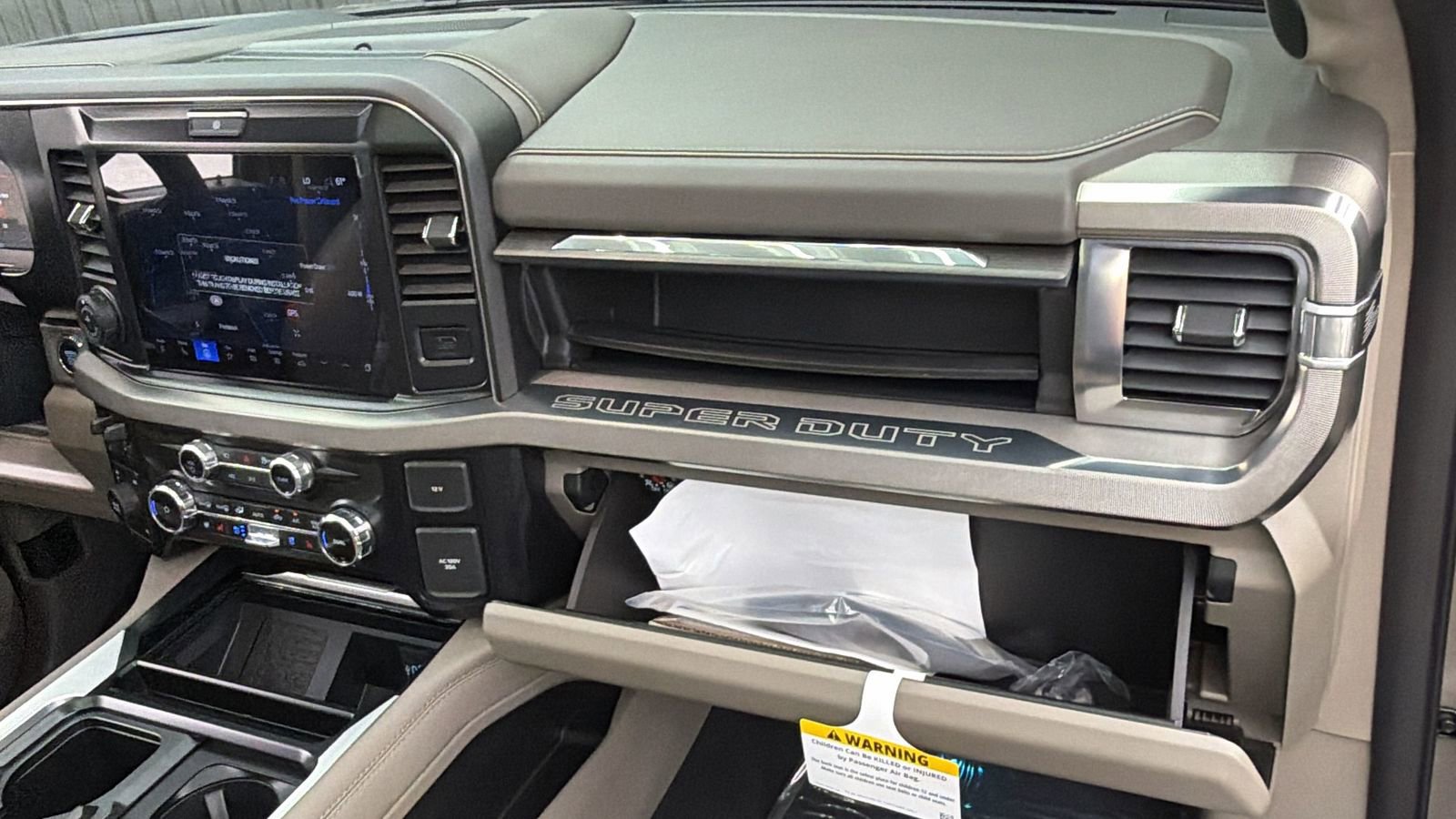 Used 2026 Ford F450 Platinum w/ Platinum Plus Package image 41