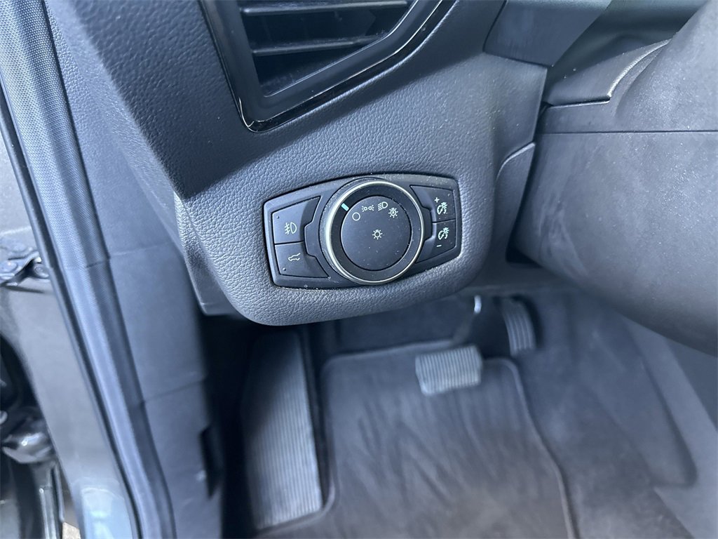 Used 2017 Ford Escape Titanium image 22