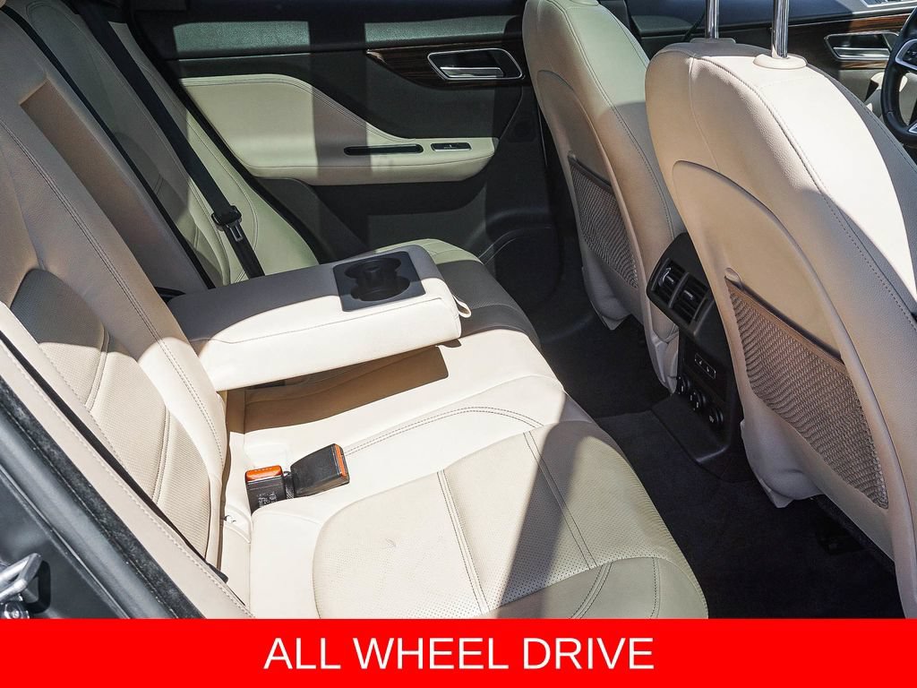 Used 2018 Jaguar F-PACE Prestige AWD/4WD image 13
