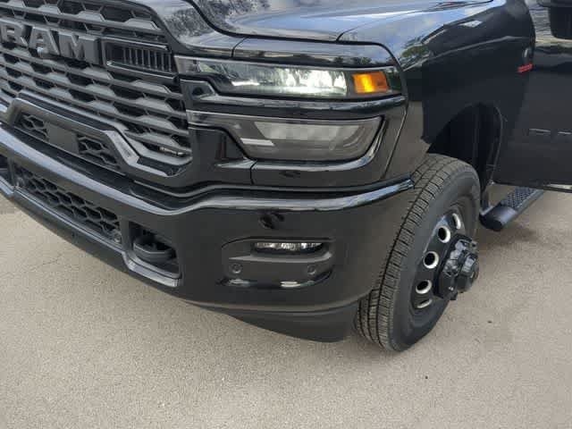 New 2026 RAM 3500 Big Horn AWD/4WD image 11
