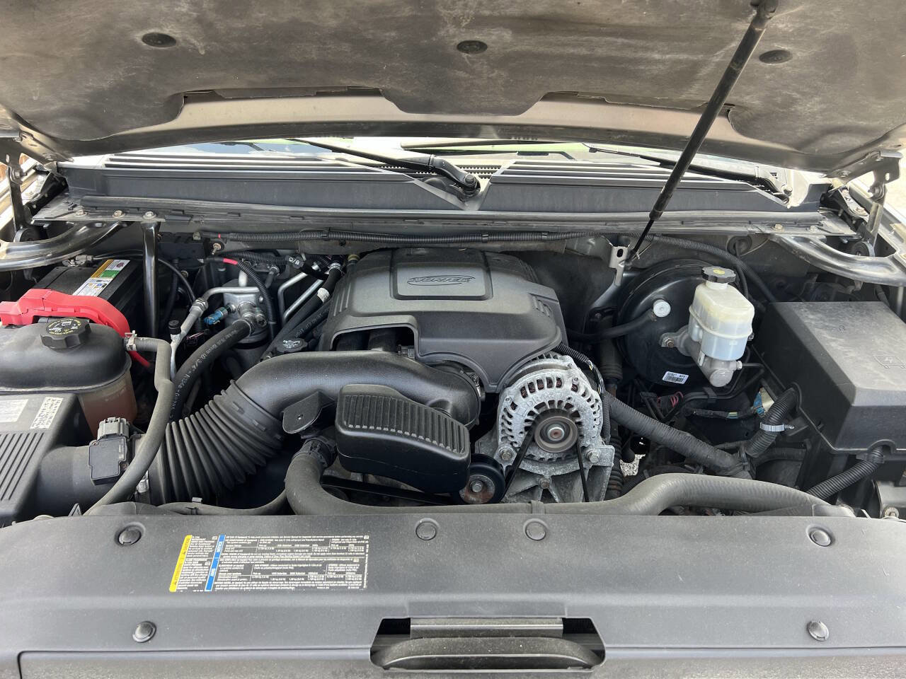 Used 2009 Chevrolet Suburban LT image 19