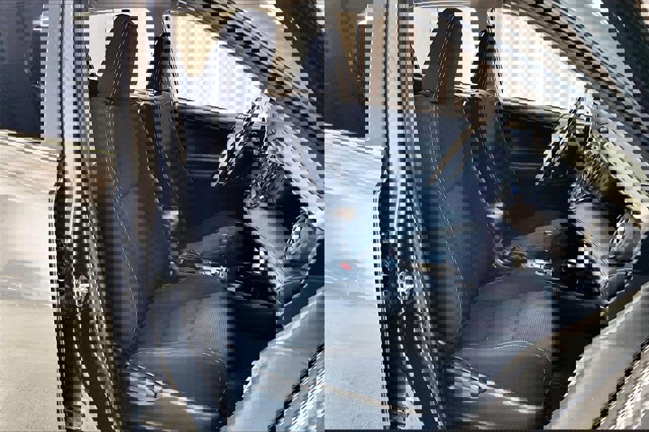 Used 2018 Toyota RAV4 XLE image 16