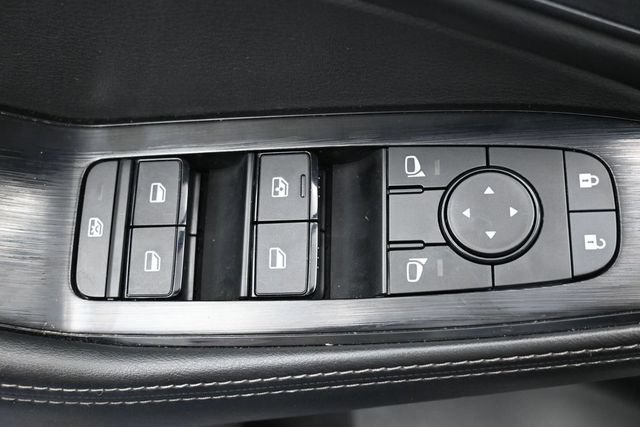 Used 2024 Nissan Rogue SV AWD/4WD image 14