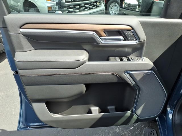New 2026 Chevrolet Silverado 2500 High Country w/ High Country Premium Package AWD/4WD image 11