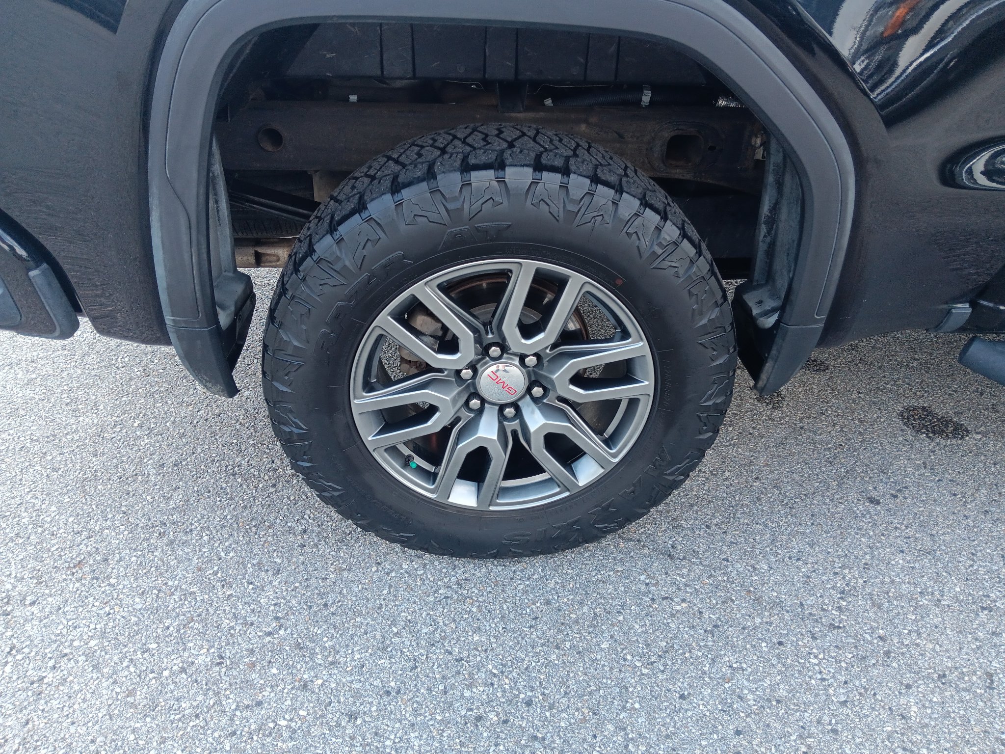 Used 2021 GMC Sierra 1500 AT4 w/ AT4 Premium Package AWD/4WD image 6