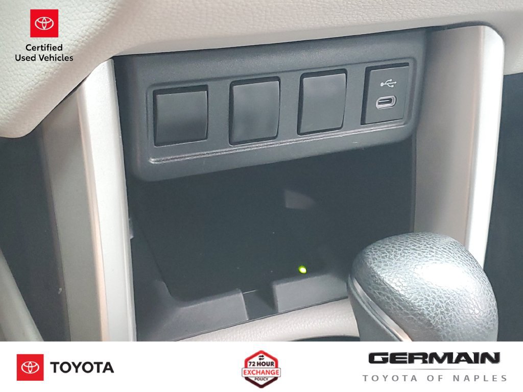 Certified 2024 Toyota Corolla Cross LE AWD/4WD image 33
