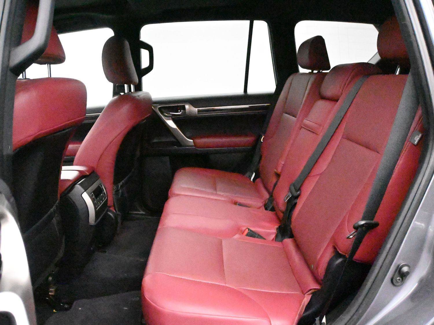 Used 2020 Lexus GX 460 Premium w/ Premium Package image 9