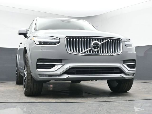 Used 2025 Volvo XC90 B6 Plus image 10