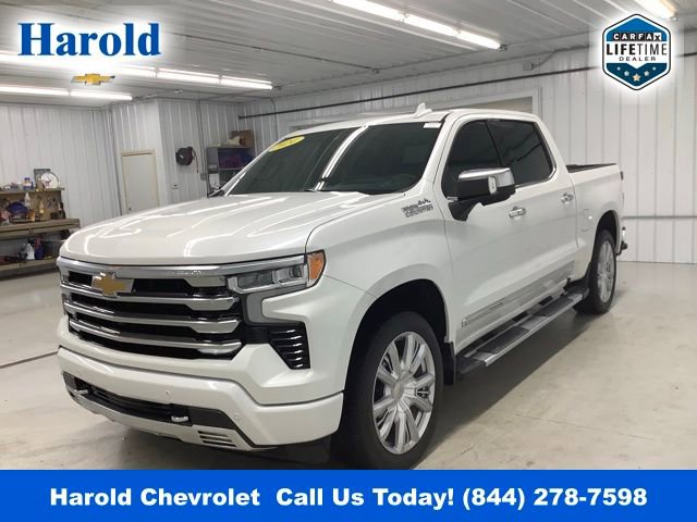 Used 2024 Chevrolet Silverado 1500 High Country w/ High Country Premium Package image 3