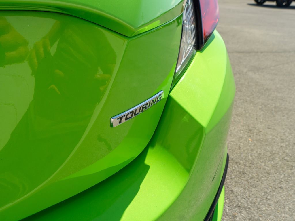 Used 2017 Honda Civic Touring image 2