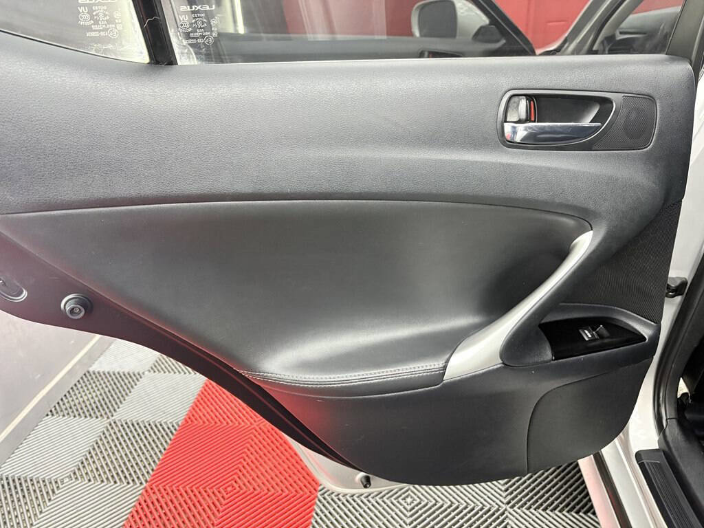 Used 2011 Lexus IS 250 AWD image 10