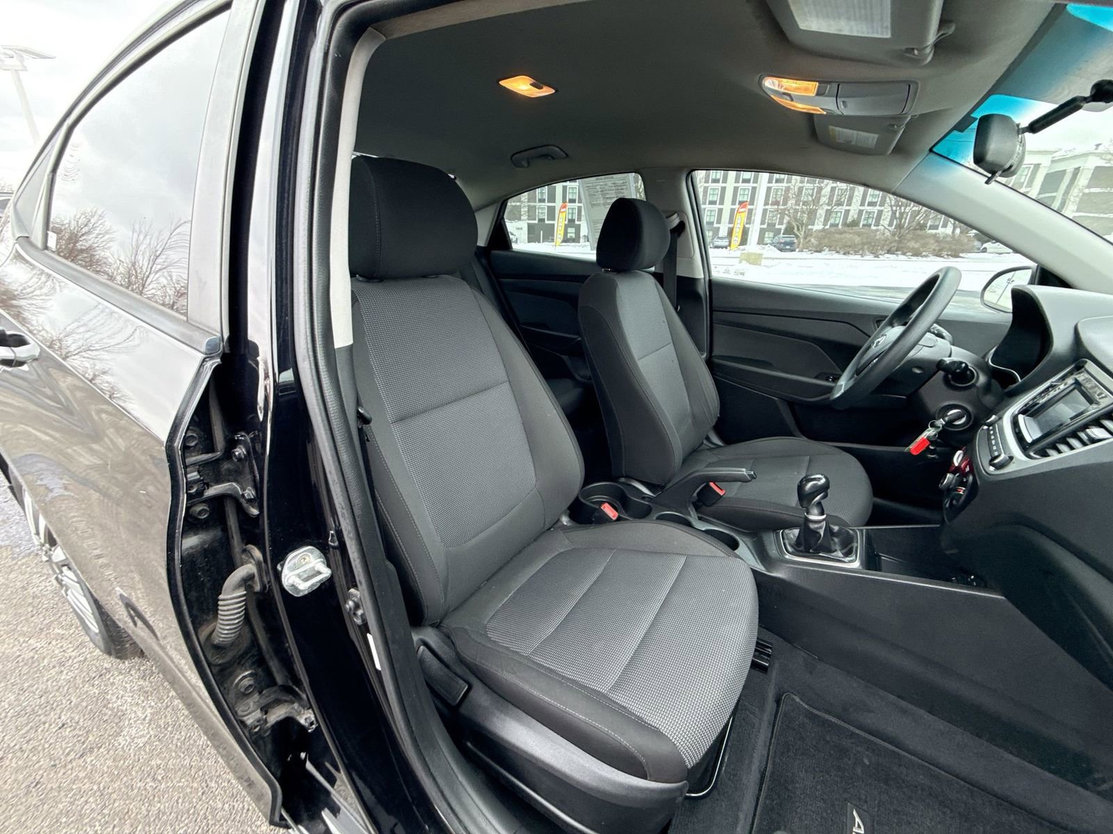 Used 2018 Hyundai Accent SE image 23