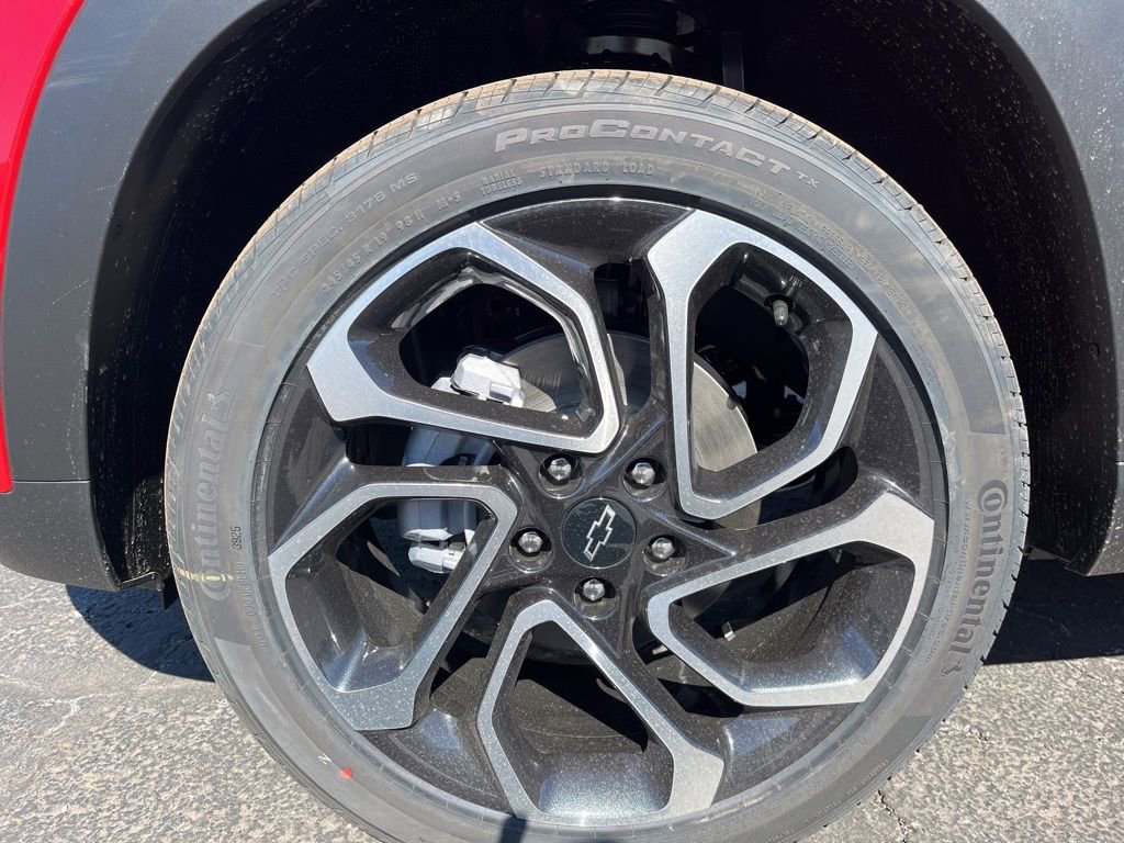 New 2026 Chevrolet Trax RS w/ Driver Confidence Package FWD image 32