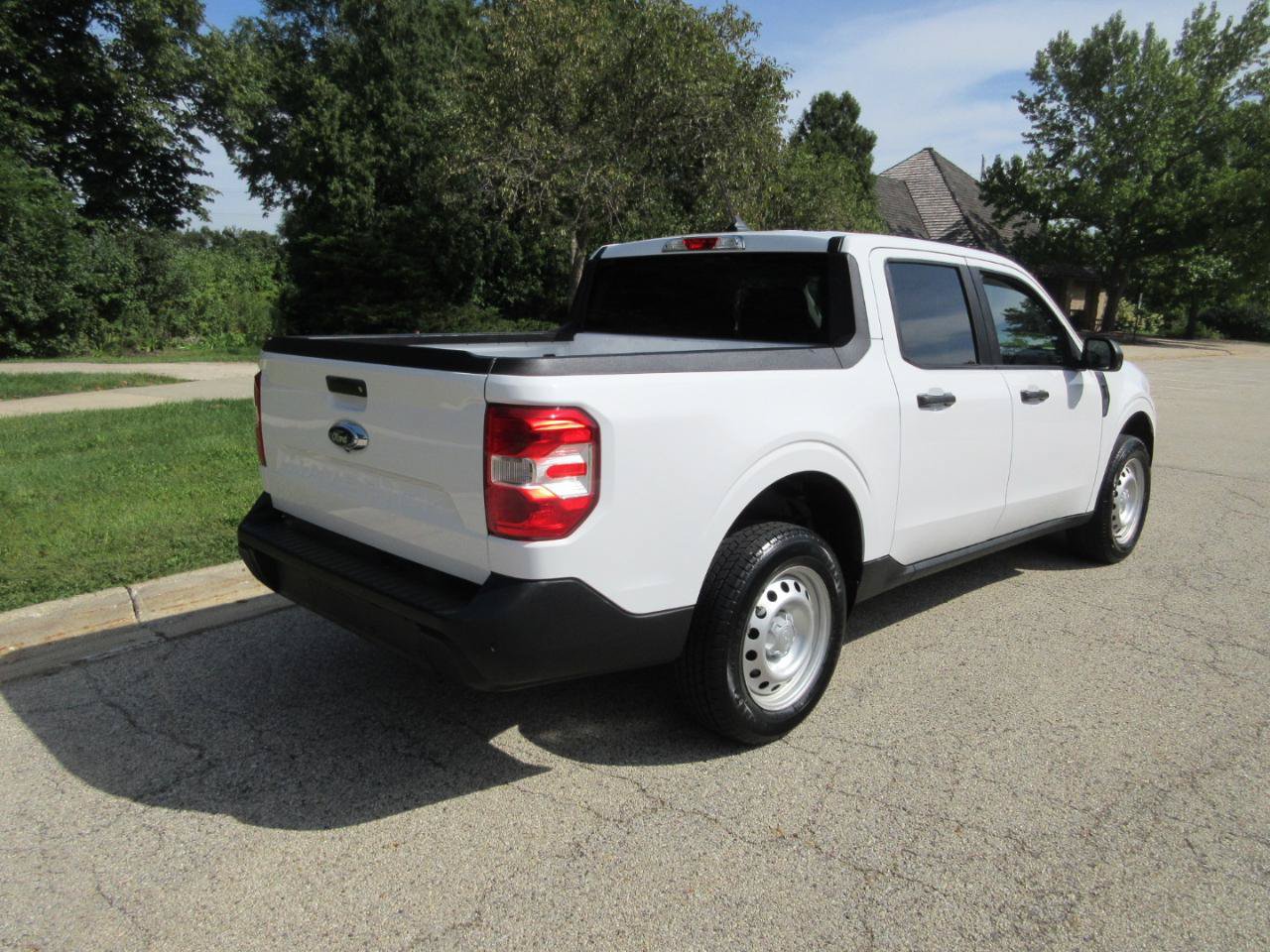 Used 2022 Ford Maverick XL FWD image 14