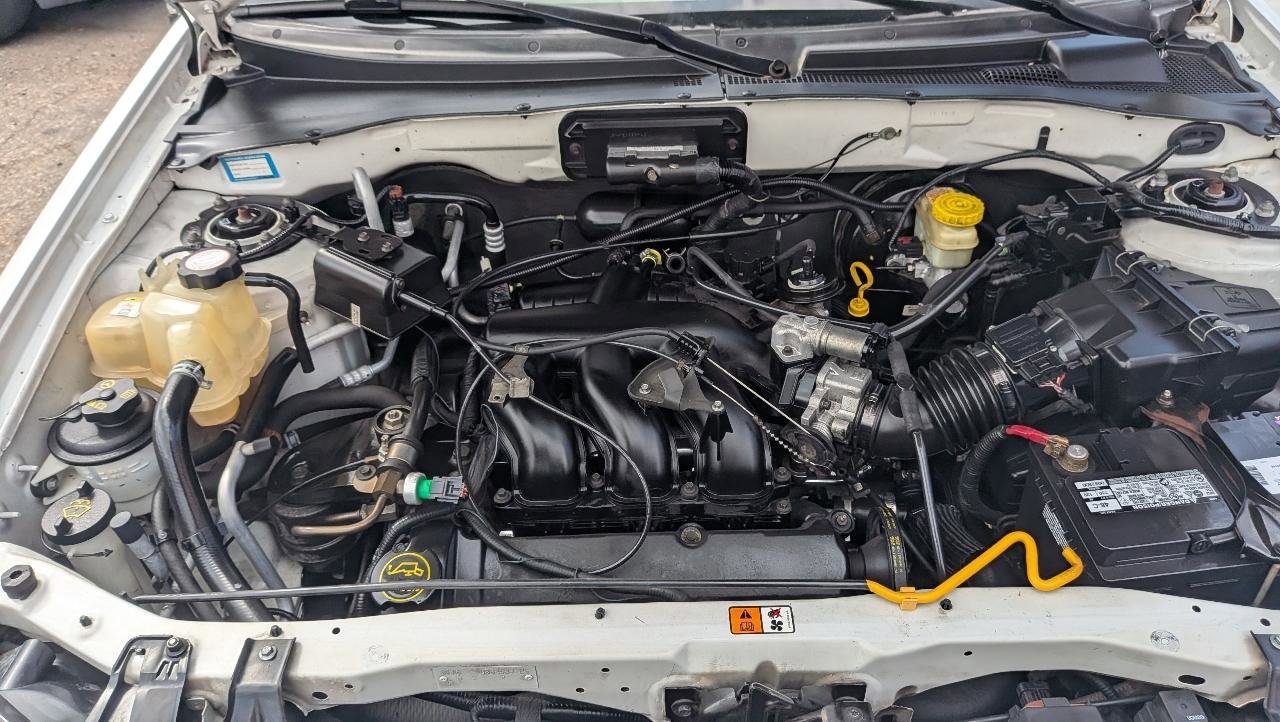 Used 2001 MAZDA Tribute DX AWD/4WD image 19