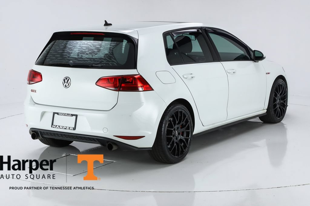 Used 2017 Volkswagen GTI SE FWD image 9