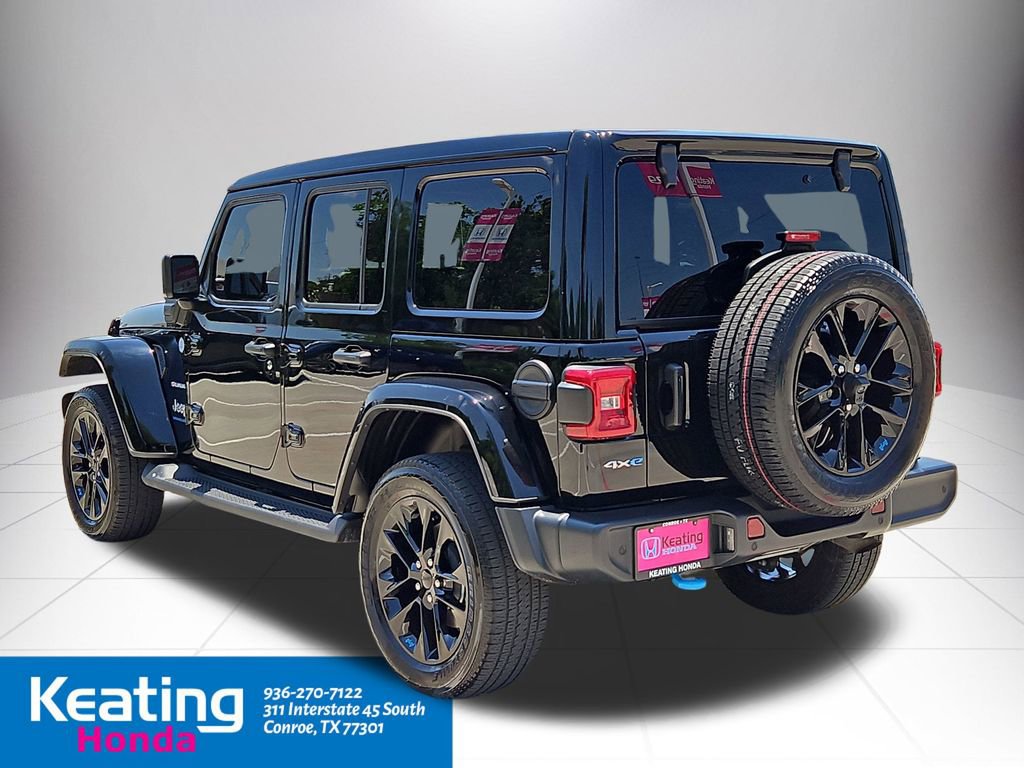 Used 2023 Jeep Wrangler Unlimited Sahara w/ Cold Weather Group AWD/4WD image 5
