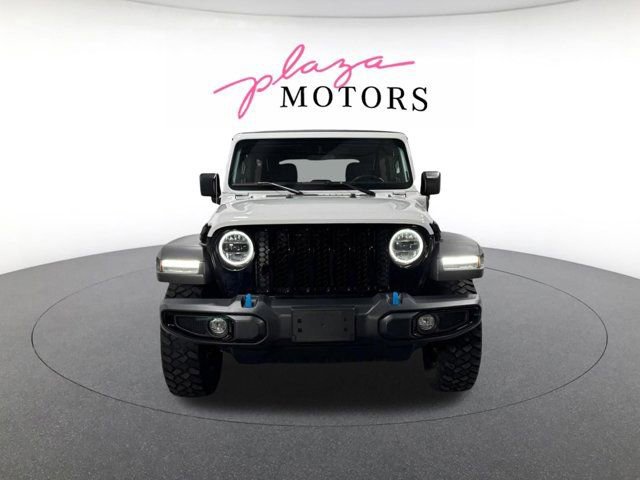 Used 2023 Jeep Wrangler Unlimited w/ Cold Weather Group AWD/4WD image 2