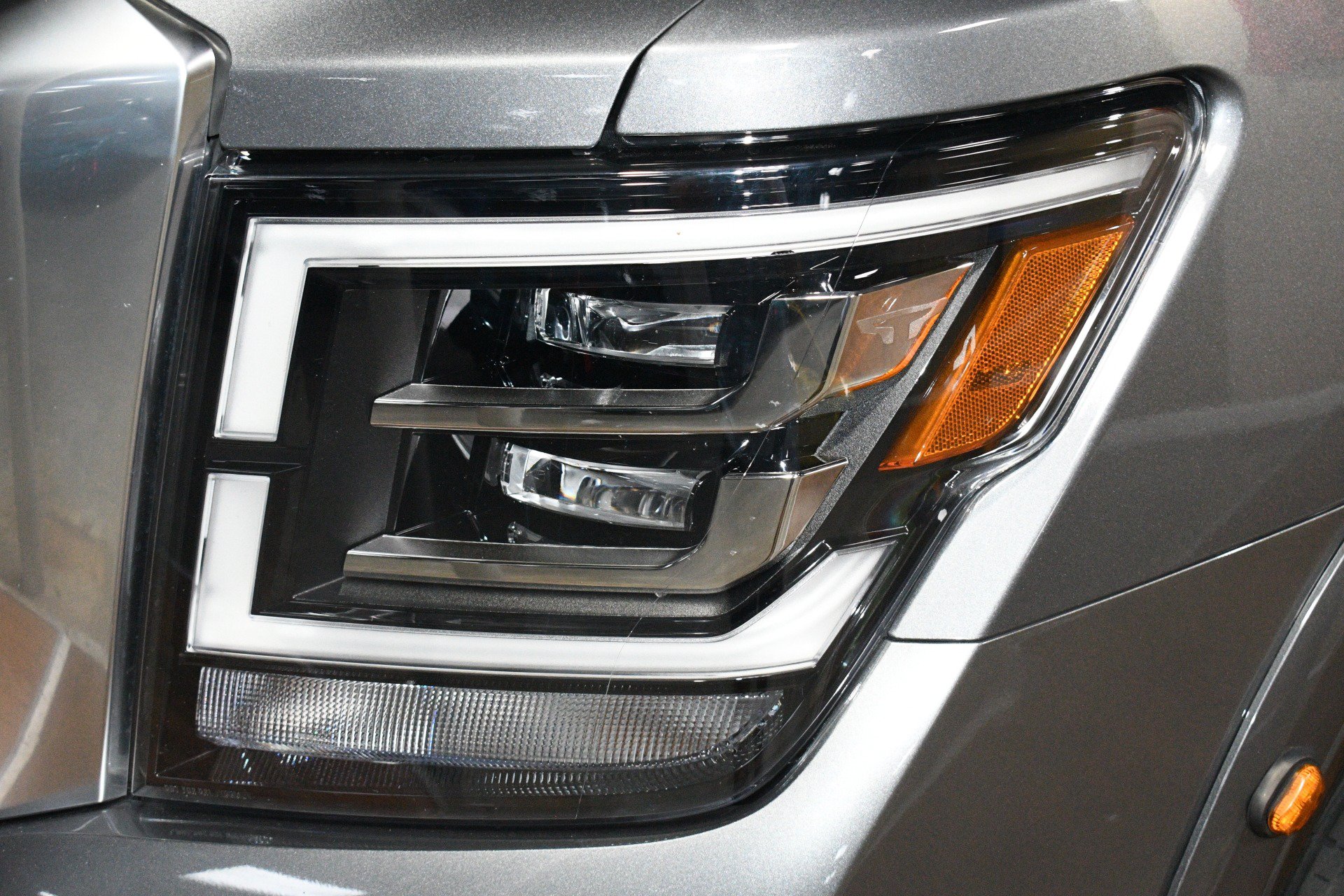 Used 2023 Nissan Titan Platinum Reserve w/ Moonroof Package AWD/4WD image 57
